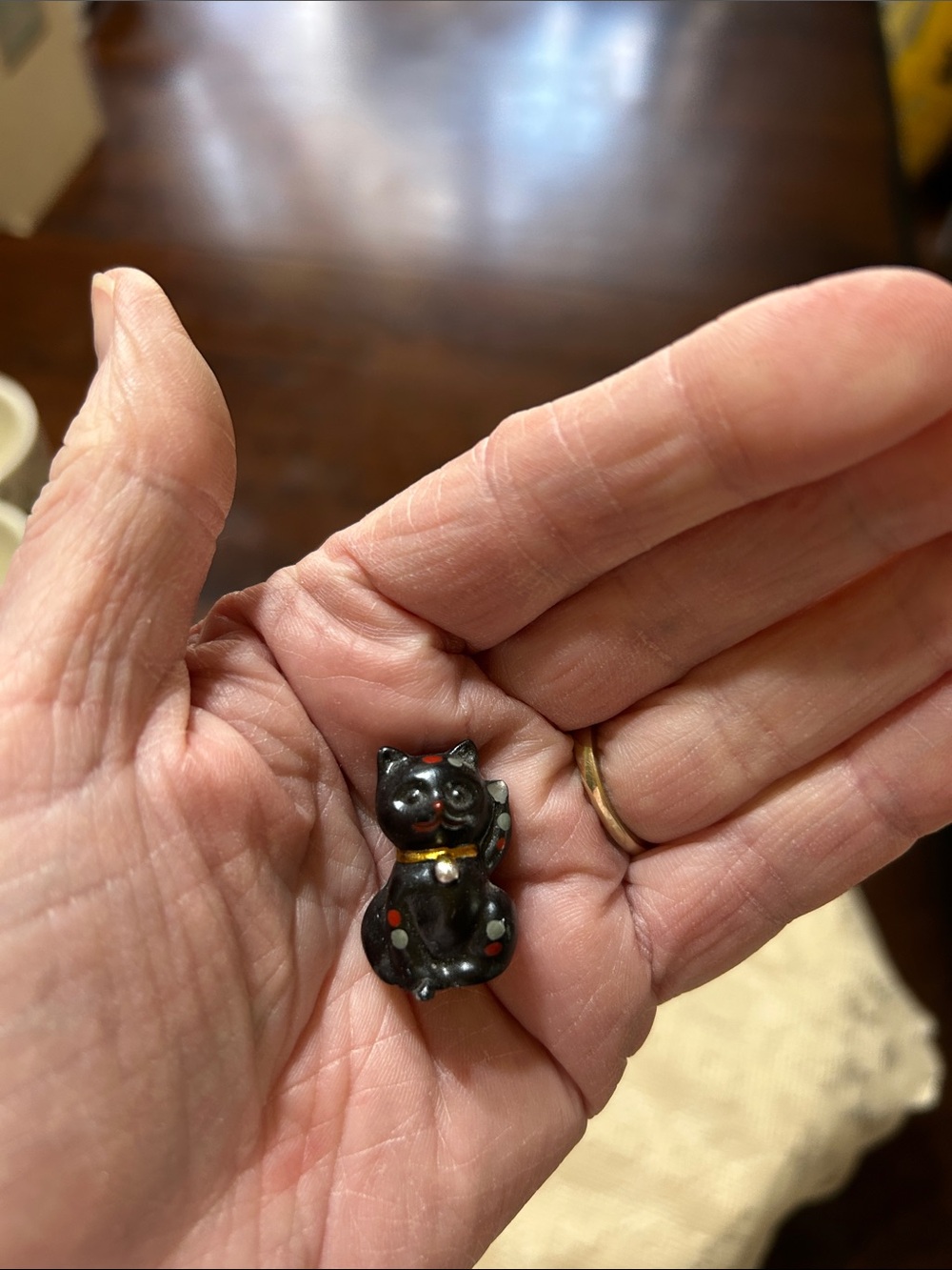 Japanese Maneki-Neko (Beckoning Cats) Mini Red & Black Cats Bundle of Two (2) - Picture 10 of 13